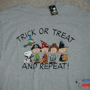 Peanuts Halloween T-Shirt SS 'Trick Or Treat And Repeat' Gray Men's Large New