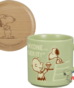 Peanuts SN1202-11C Snoopy Mug, Approx. 11.8 fl oz (350 ml), Includes Wooden Coaster, Life Kiln Deglaze, Microwave and Dishwasher Safe, Green, Made in Japan