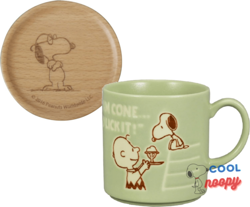 Peanuts SN1202-11C Snoopy Mug, Approx. 11.8 fl oz (350 ml), Includes Wooden Coaster, Life Kiln Deglaze, Microwave and Dishwasher Safe, Green, Made in Japan