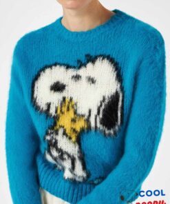Woman sweater with Snoopy print