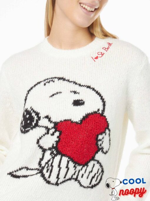 Woman crewneck black sweater with Snoopy and Woodstock print ad rhines