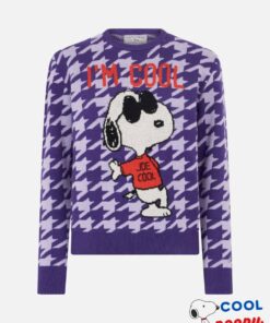 Woman crewneck pied de poule sweater with Snoopy print