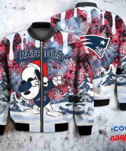 New England Patriots Snoopy Dabbing The Peanuts Christmas Bomber Jacket 1