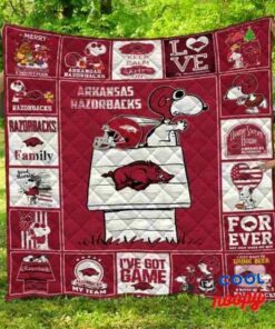 Snoopy Family Ncaa Arkansas Razorbacks Great Quilt Blanket 2