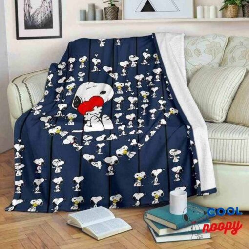 Snoopy Love Premium Blanket 1