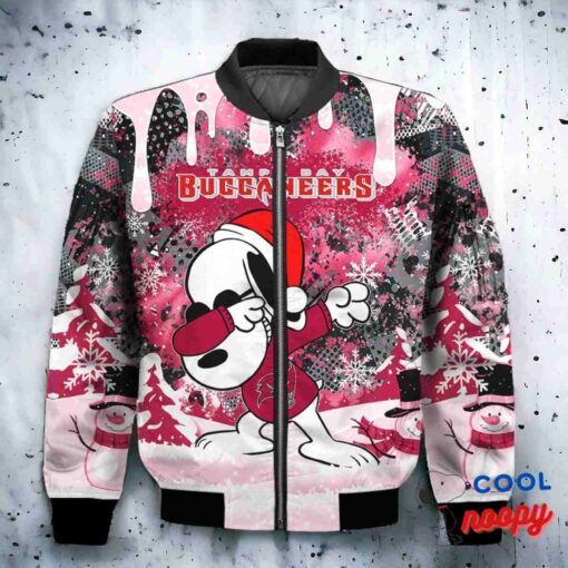 Tampa Bay Buccaneers Snoopy Dabbing The Peanuts Christmas Bomber Jacket 2
