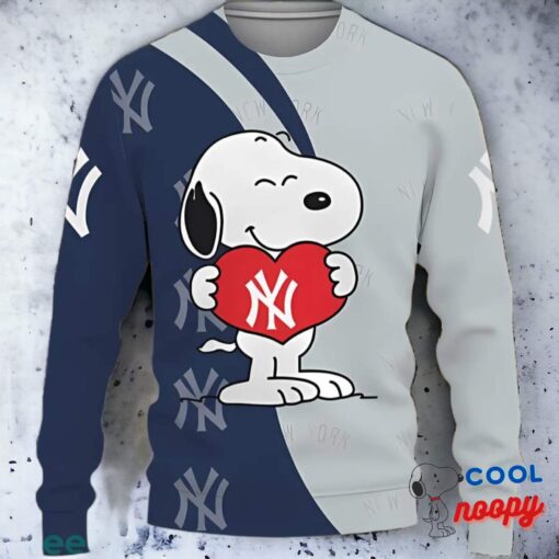 New York Yankees Snoopy Cute Heart Knitted Christmas Sweater 1
