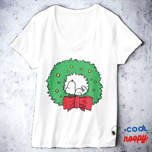 Peanuts Snoopy Christmas Wreath T Shirt 7