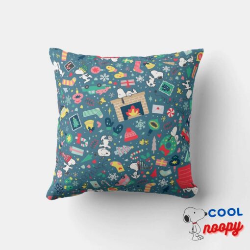 Peanuts Snoopy Holiday Pattern Throw Pillow 4