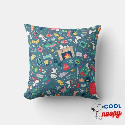 Peanuts Snoopy Holiday Pattern Throw Pillow 5