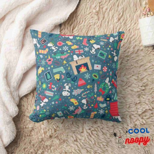 Peanuts Snoopy Holiday Pattern Throw Pillow 8