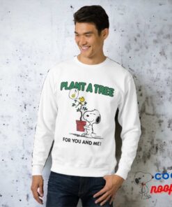 Peanuts Snoopy Woodstock Plant A Tree Sweatshirt 12