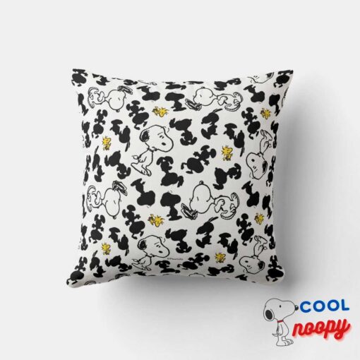 Peanuts Snoopy Woodstock Shadow Pattern Throw Pillow 3