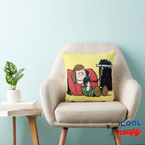 Peppermint Patty On The Phone Throw Pillow 3