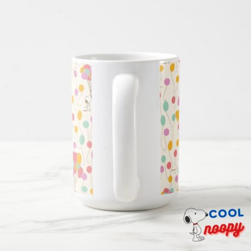 Snoopy Bunches Of Balloons Pattern Travel Mug 4