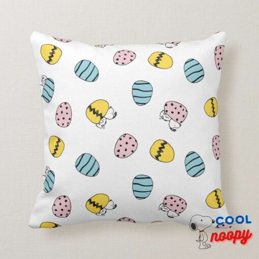 Snoopy Easter Egg Pattern Throw Pillow 3