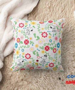 Snoopy So Sweet Flower Pattern Throw Pillow 8