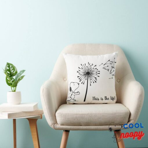 Snoopy With Dandelion Throw Pillow 3