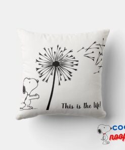 Snoopy With Dandelion Throw Pillow 4