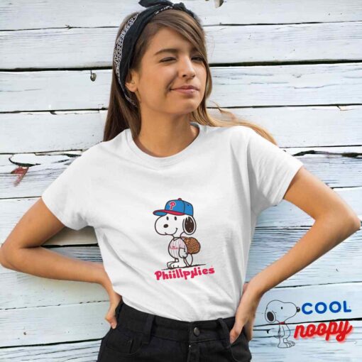 Surprise Snoopy Philadelphia Phillies Logo T Shirt 4