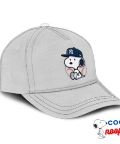 Superb Snoopy New York Yankees Logo Hat 2