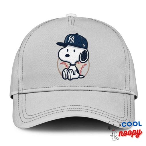 Superb Snoopy New York Yankees Logo Hat 3